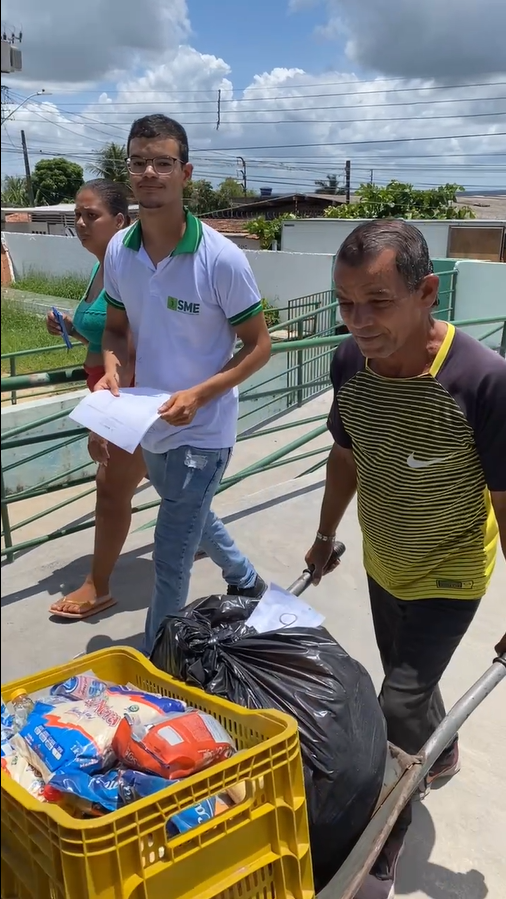 🍽️🌟 Compromisso com a Alimentação Escolar de Qualidade – Mais de 17 mil Refeições por Dia! 🌟🍽️